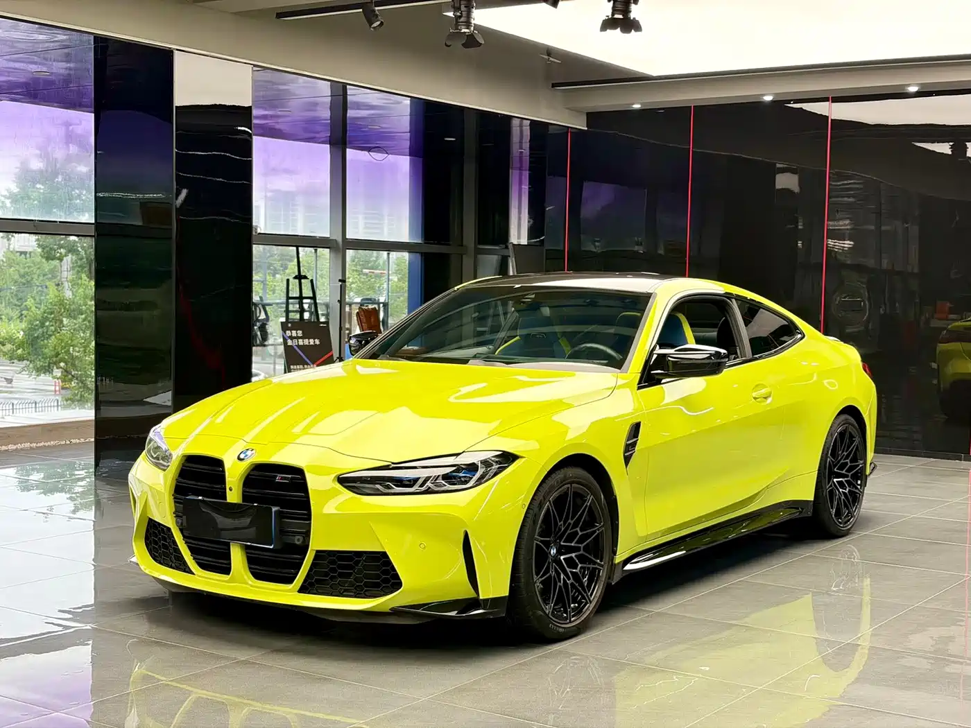 BMW M4 2023
