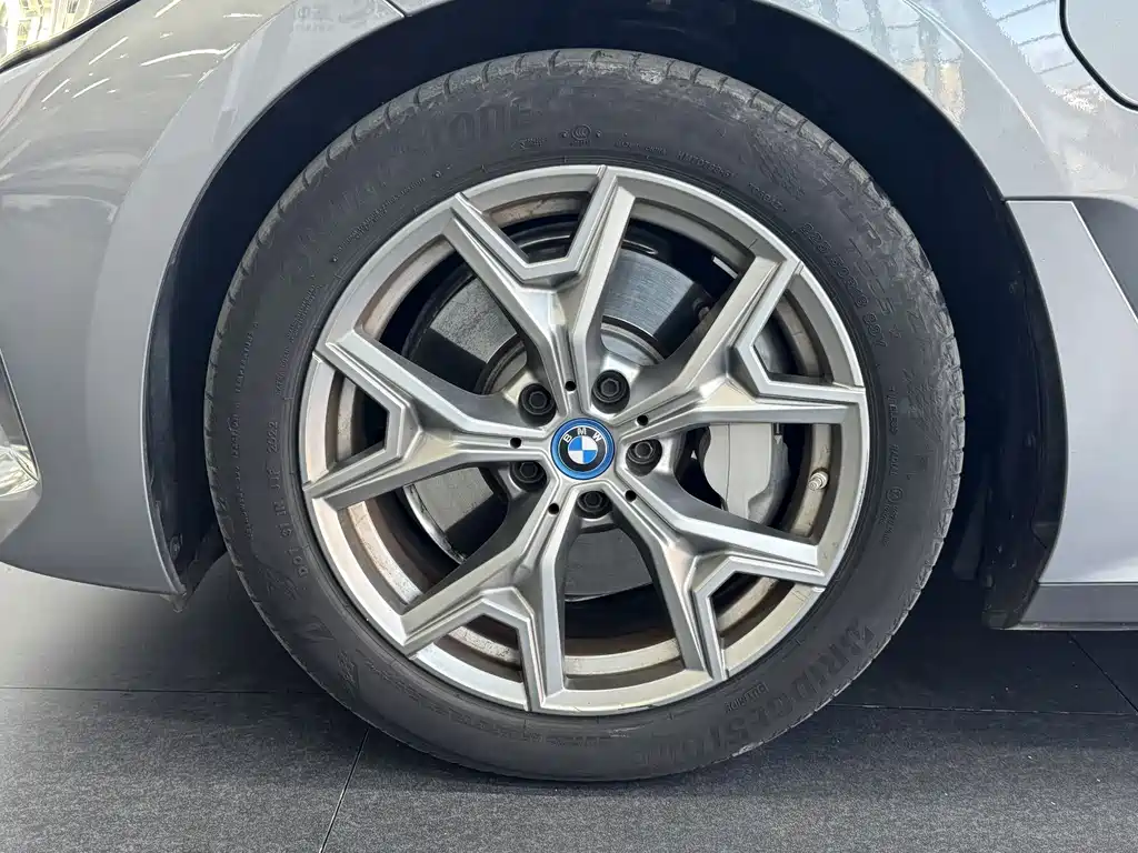 BMW i3 2023