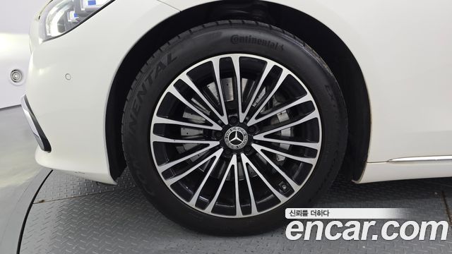Mercedes-Benz S-Класс 2021