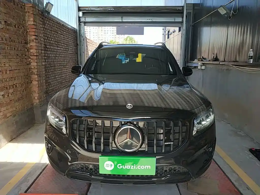 Mercedes-Benz GLB 2024