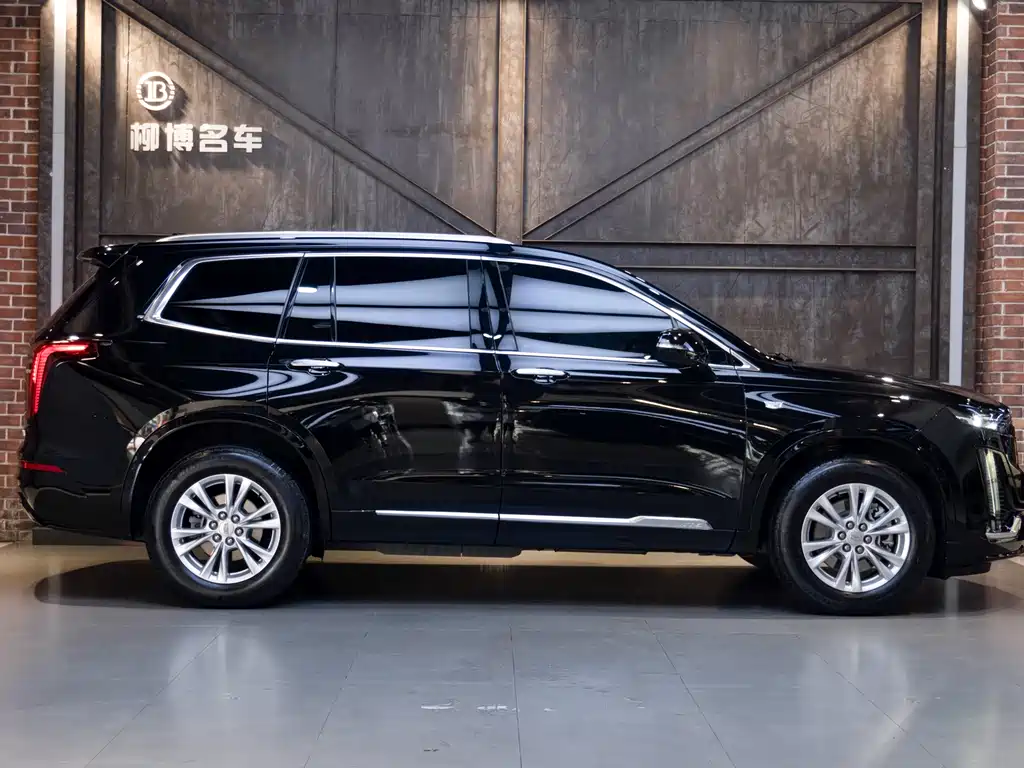 Cadillac XT6 2023