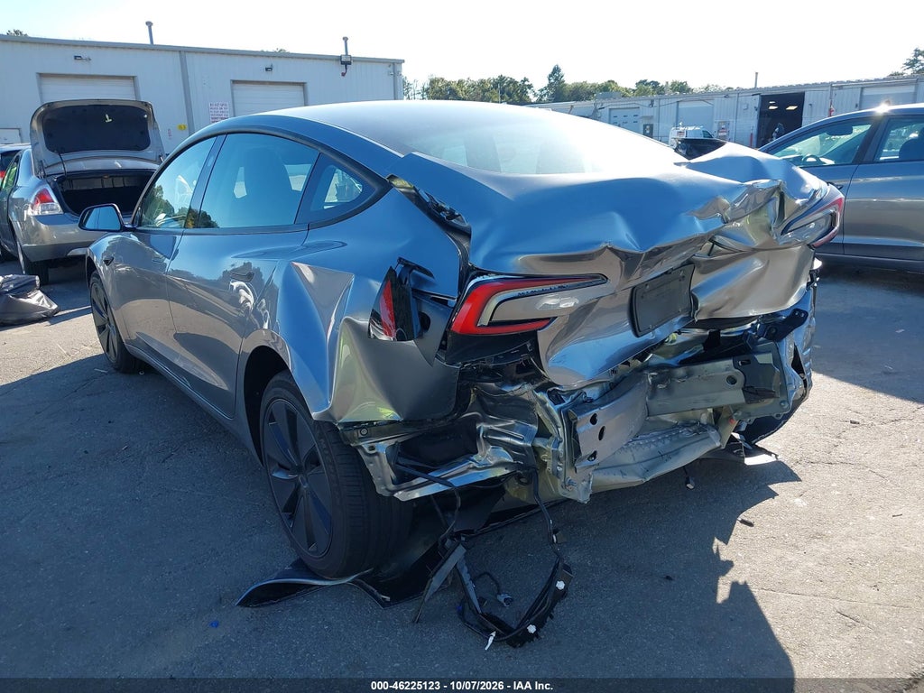 Tesla Model 3 2025