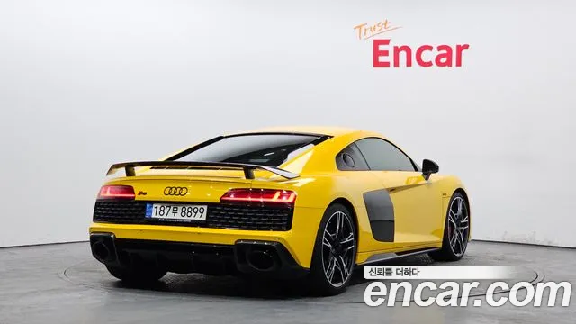 Audi R8 2021