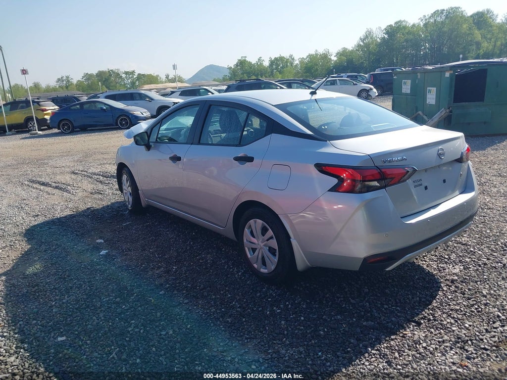Nissan Versa 2024