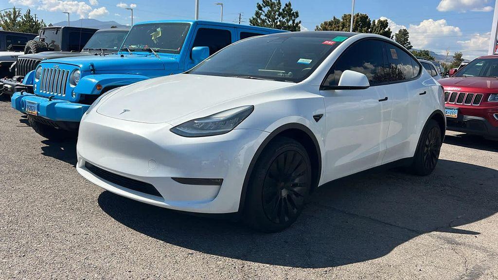 Tesla Model Y 2023