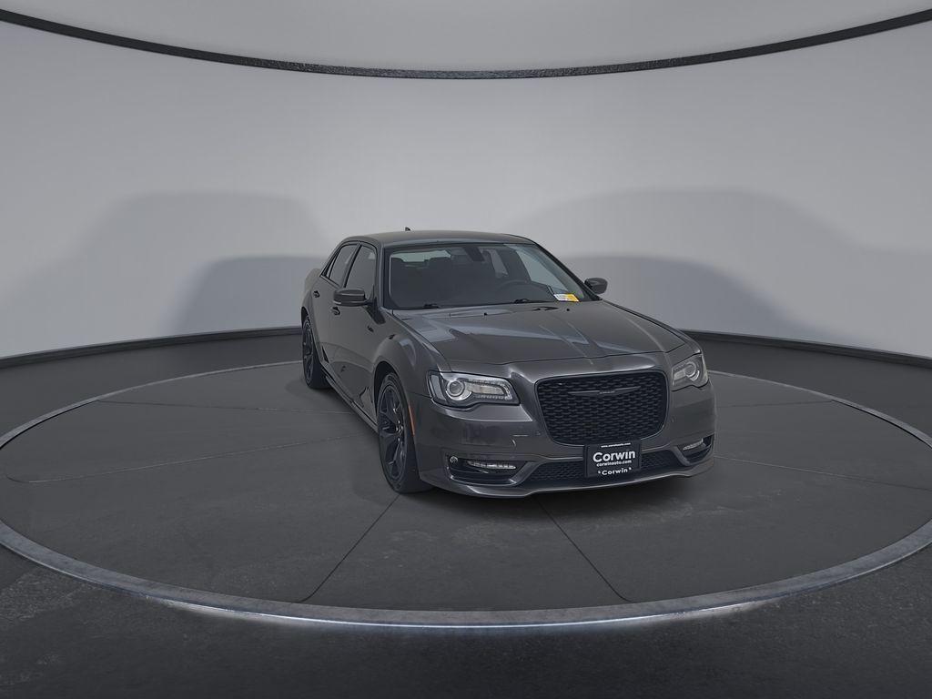 Chrysler 300 2023