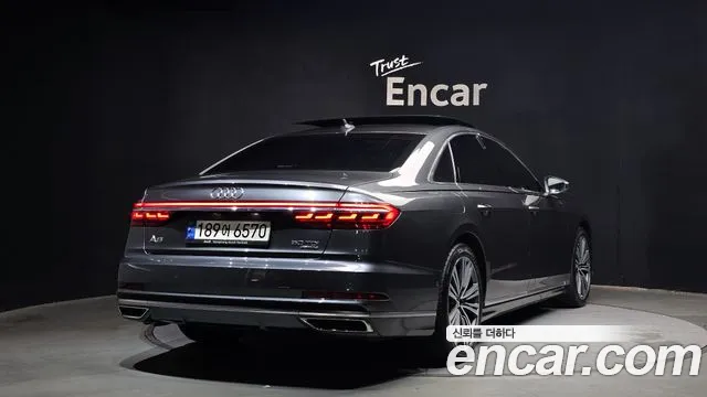 Audi A8 2021