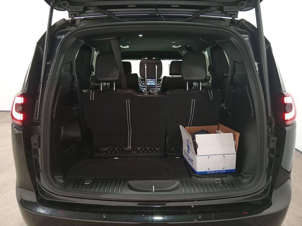Chrysler Pacifica 2023