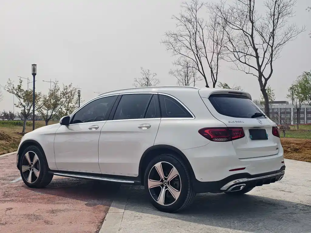 Mercedes-Benz GLC 2023