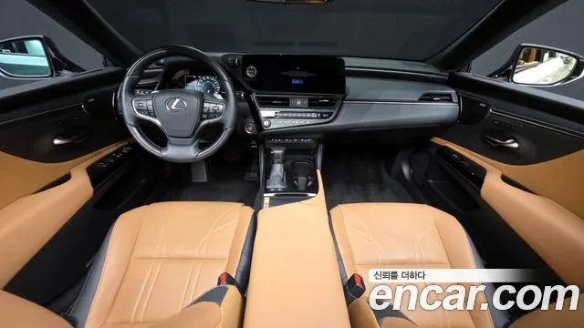 Lexus ES 2023