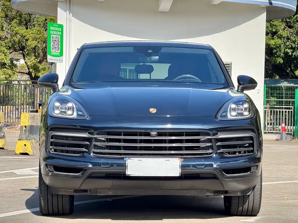 Porsche Cayenne 2022