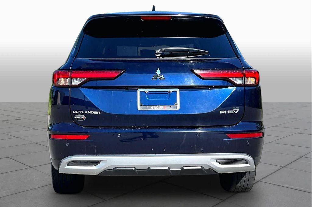 Mitsubishi Outlander 2025