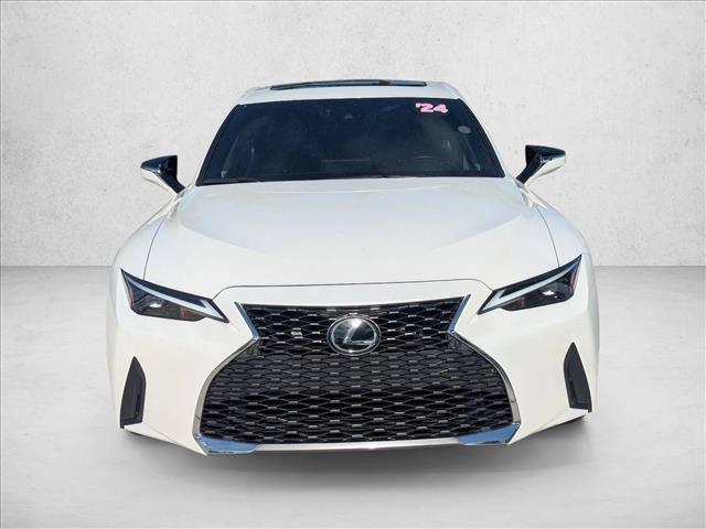 Lexus IS 300 2024