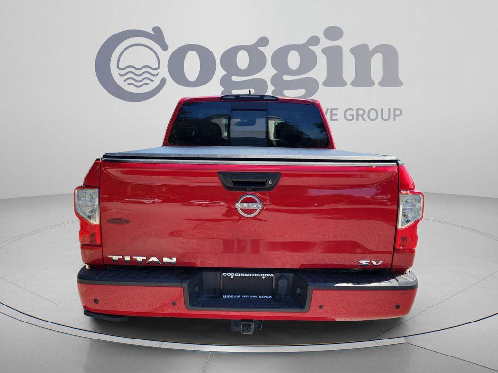 Nissan Titan 2023