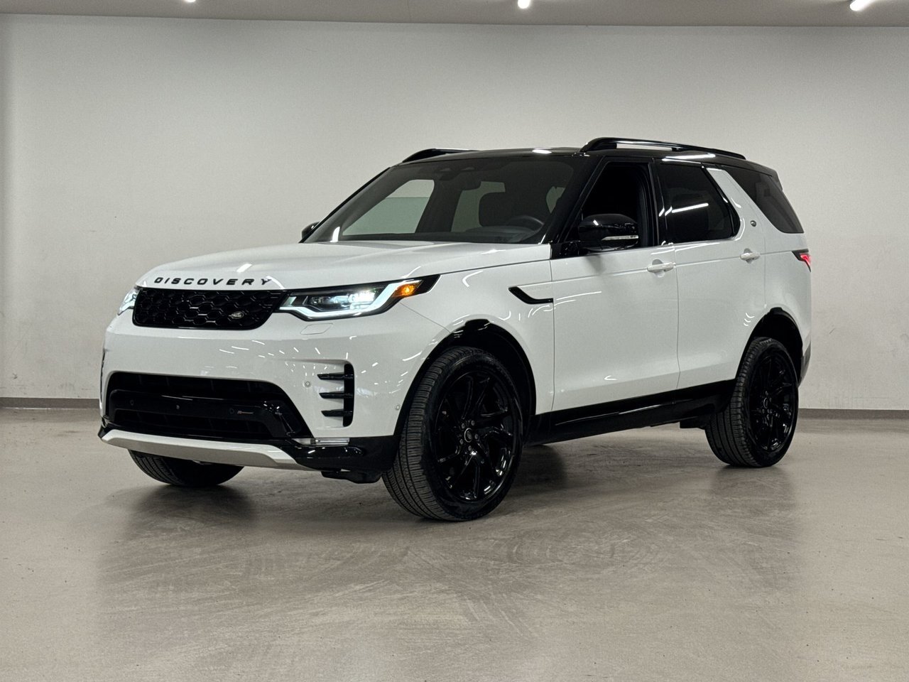 Land Rover Discovery 2023
