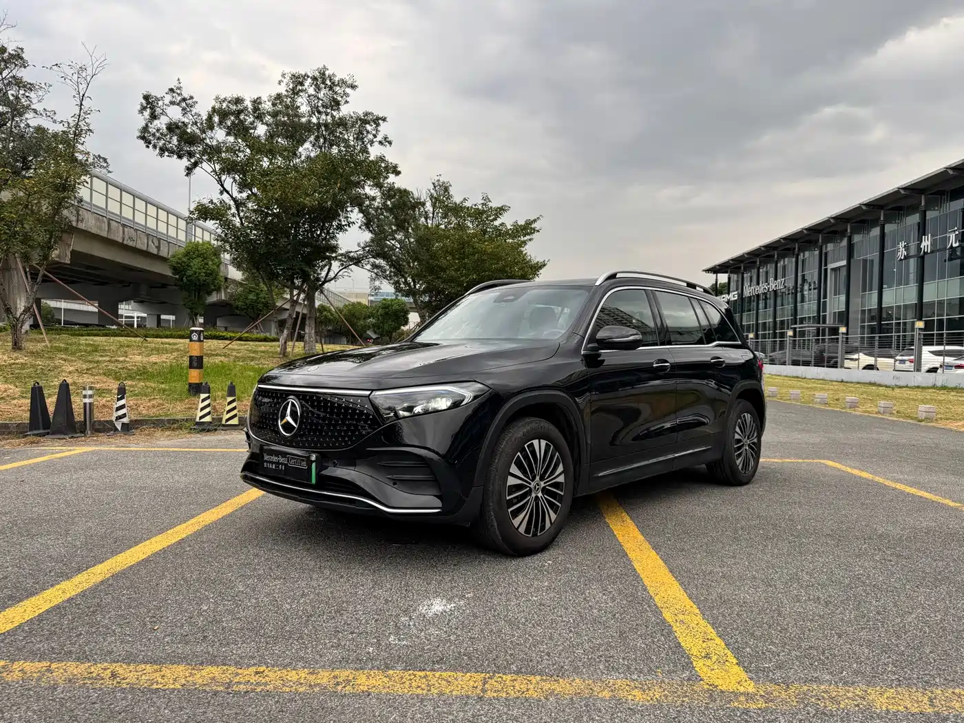 Mercedes-Benz EQB 2025