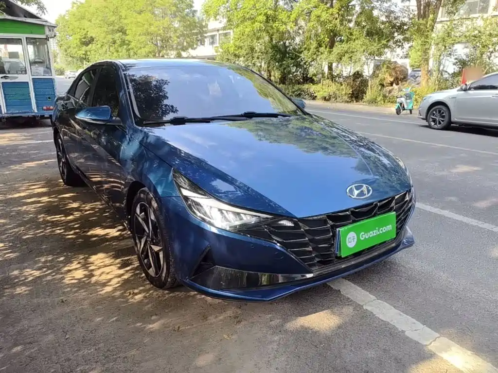 Hyundai Elantra 2021