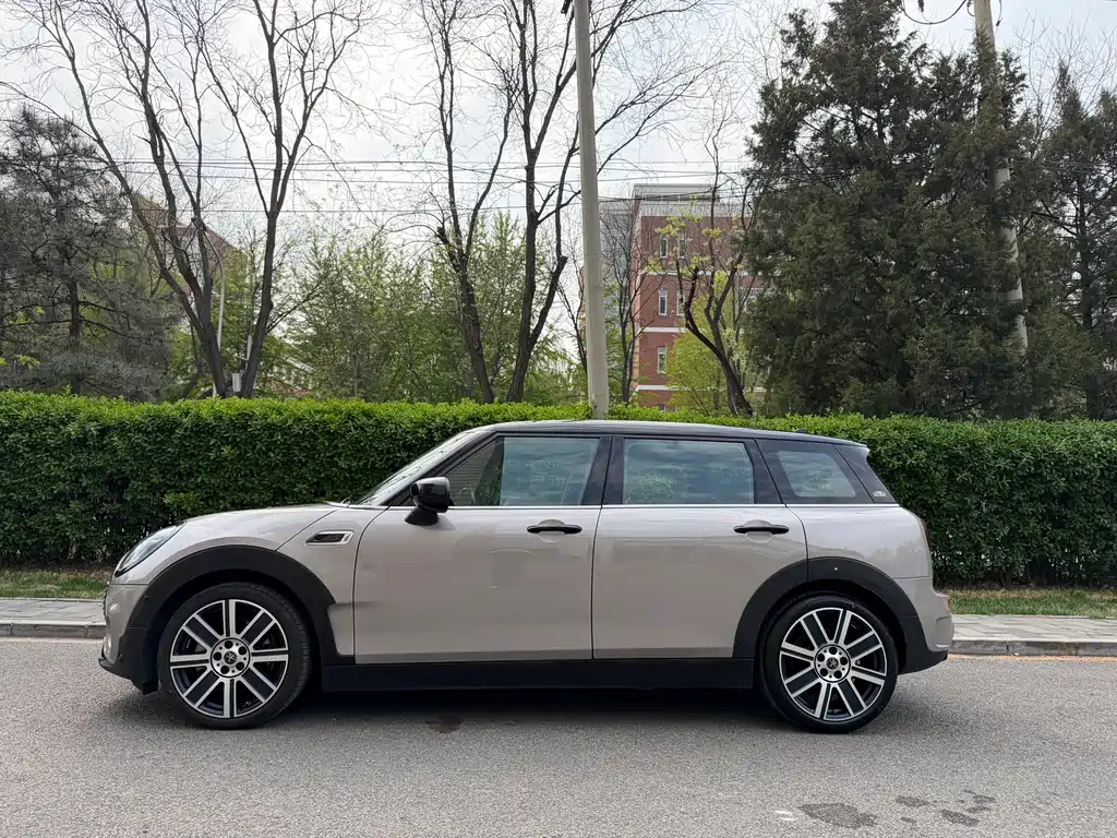 Mini Clubman 2024