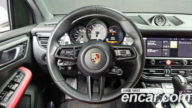 Porsche Macan 2022