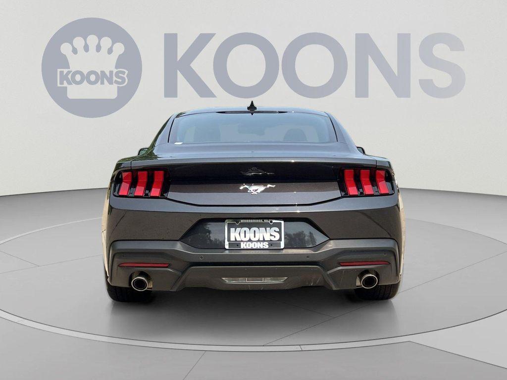 Ford Mustang 2024