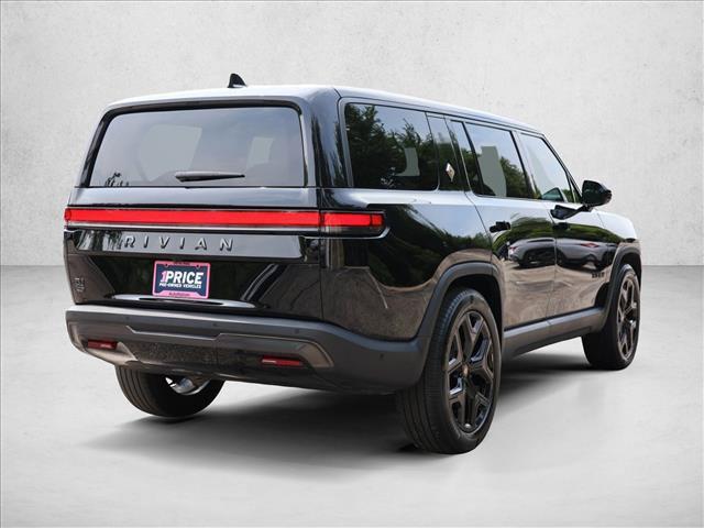 Rivian R1S 2025