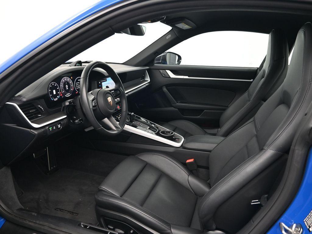 Porsche 911 2025