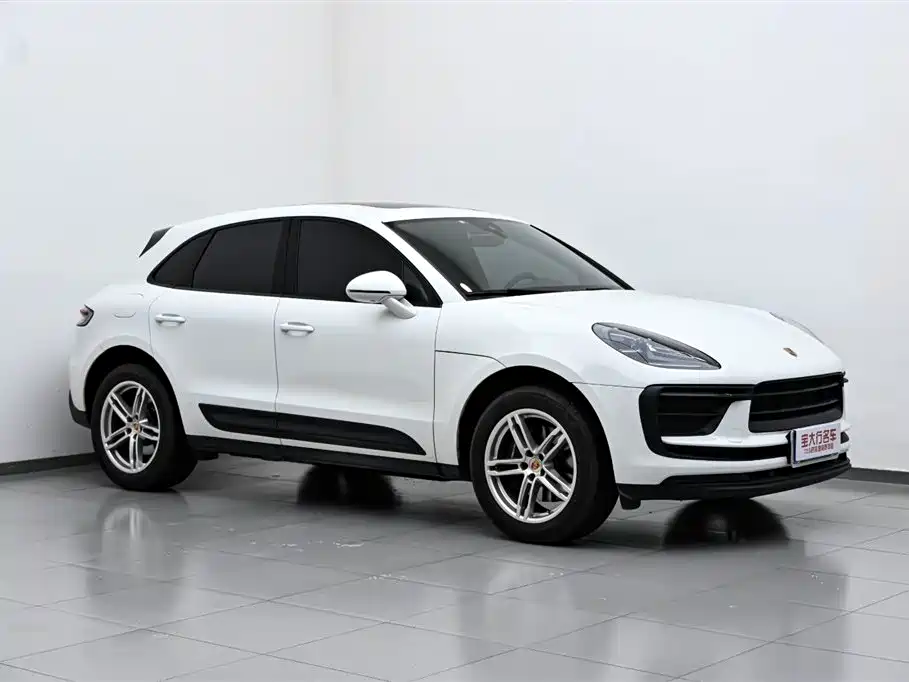 Porsche Macan 2025