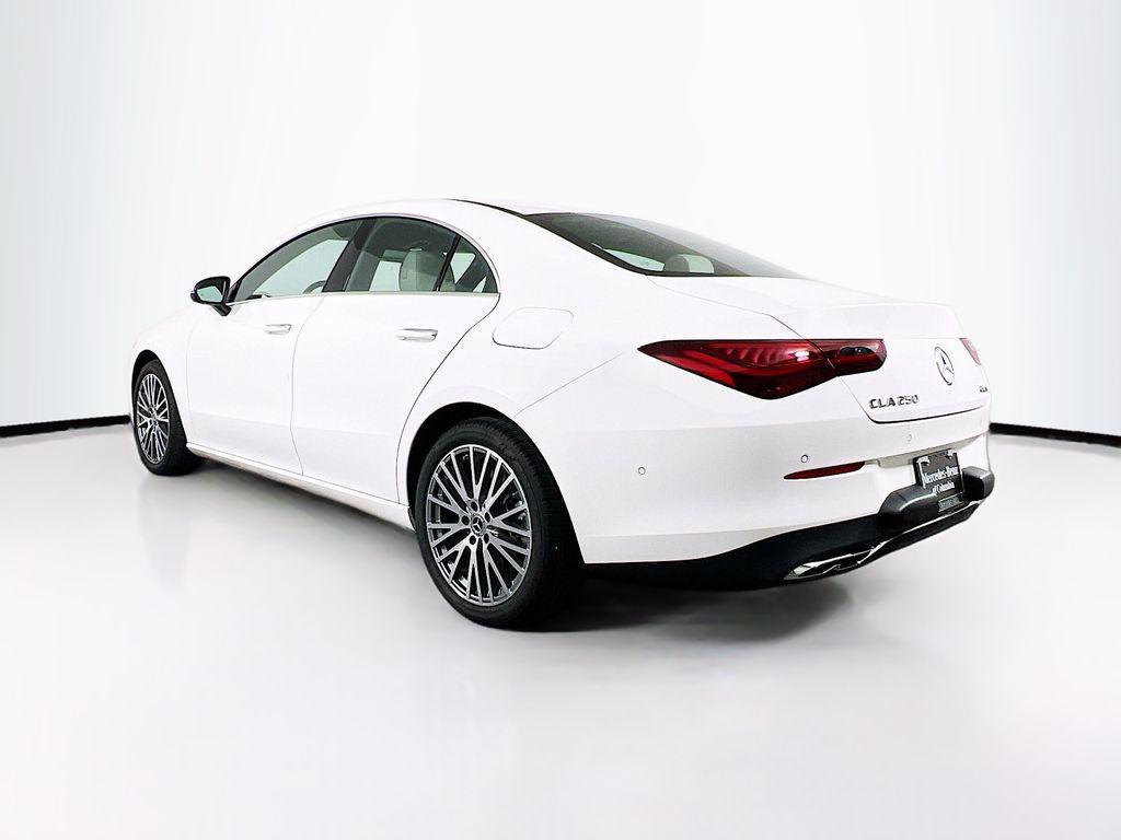 Mercedes-Benz CLA 250 2025