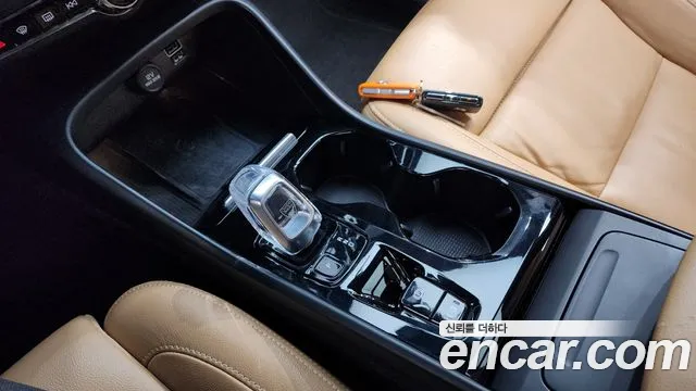 Volvo XC40 2021