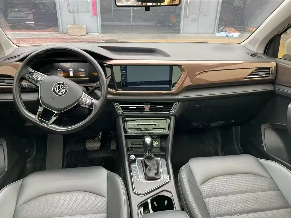 Volkswagen Tharu 2022