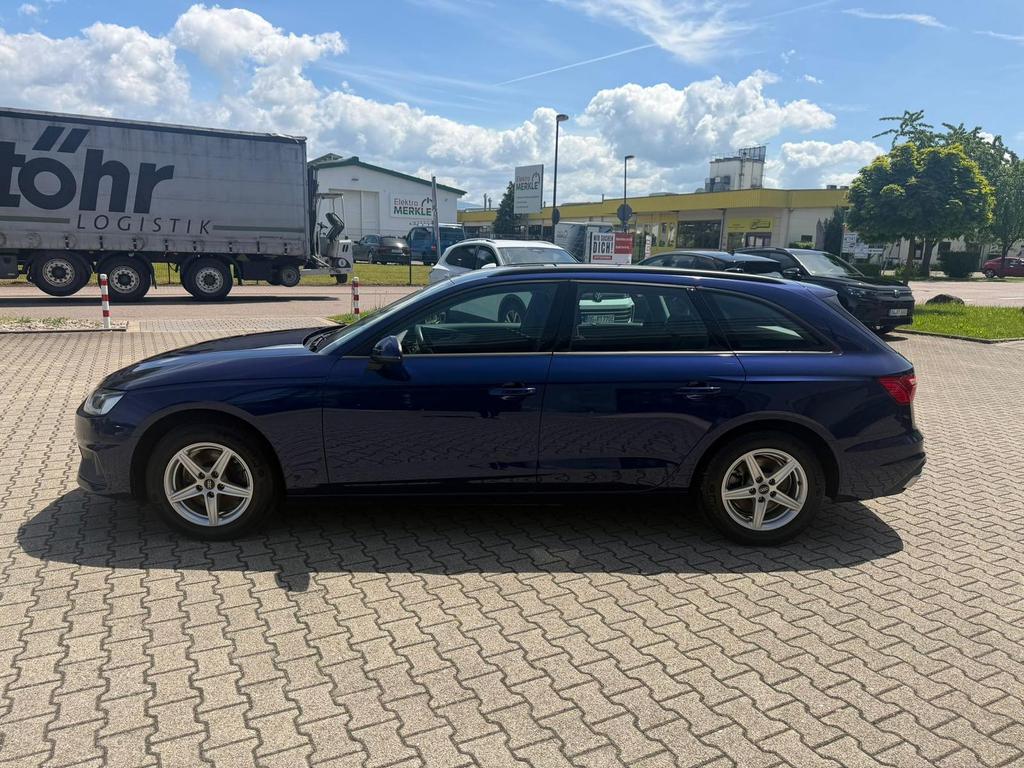 Audi A4 2023