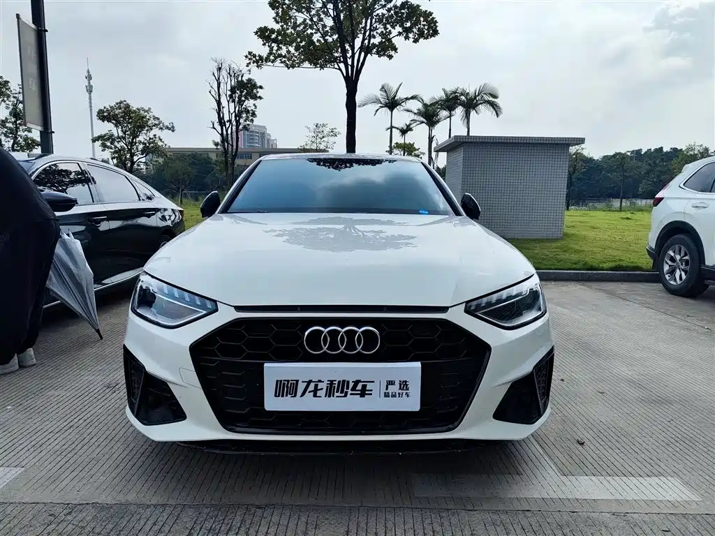 Audi A4 2025