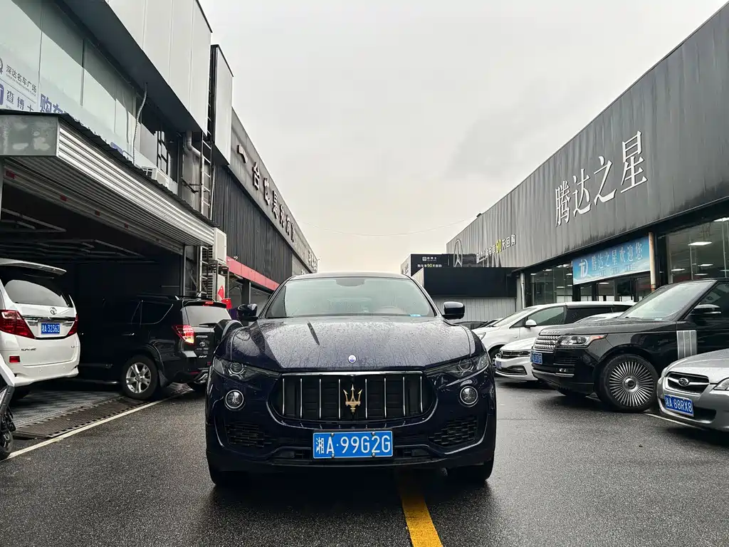 Maserati Levante 2021
