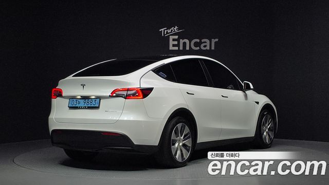 Tesla Model Y 2021