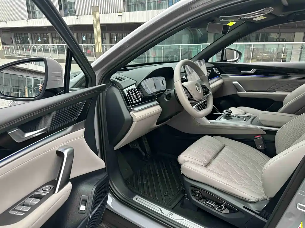 BYD Tang 2025