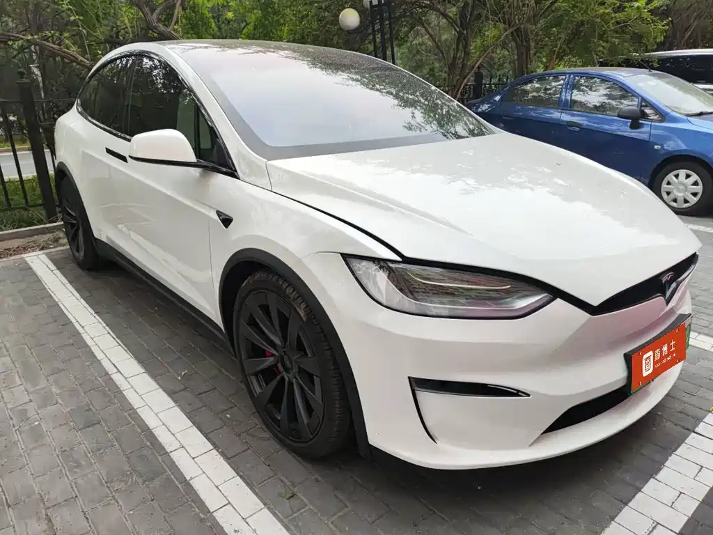 Tesla Model X 2023