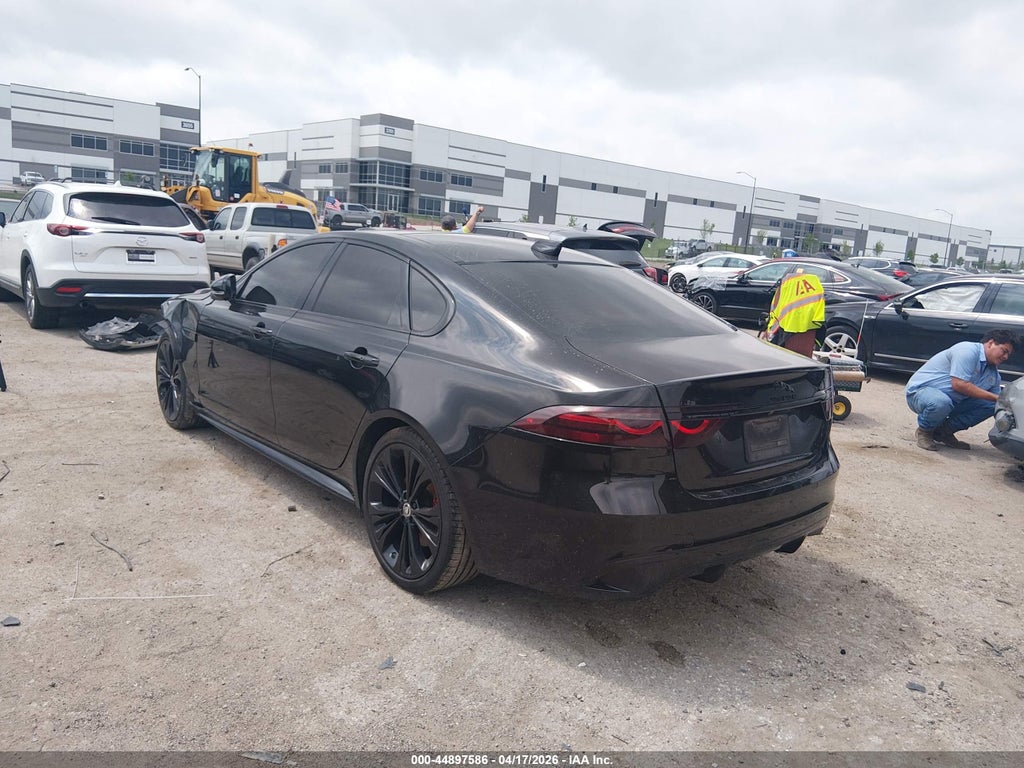 Jaguar XF 2024