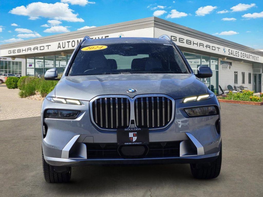 BMW X7 2024