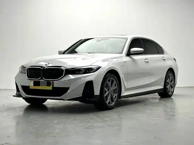 BMW i3 2023