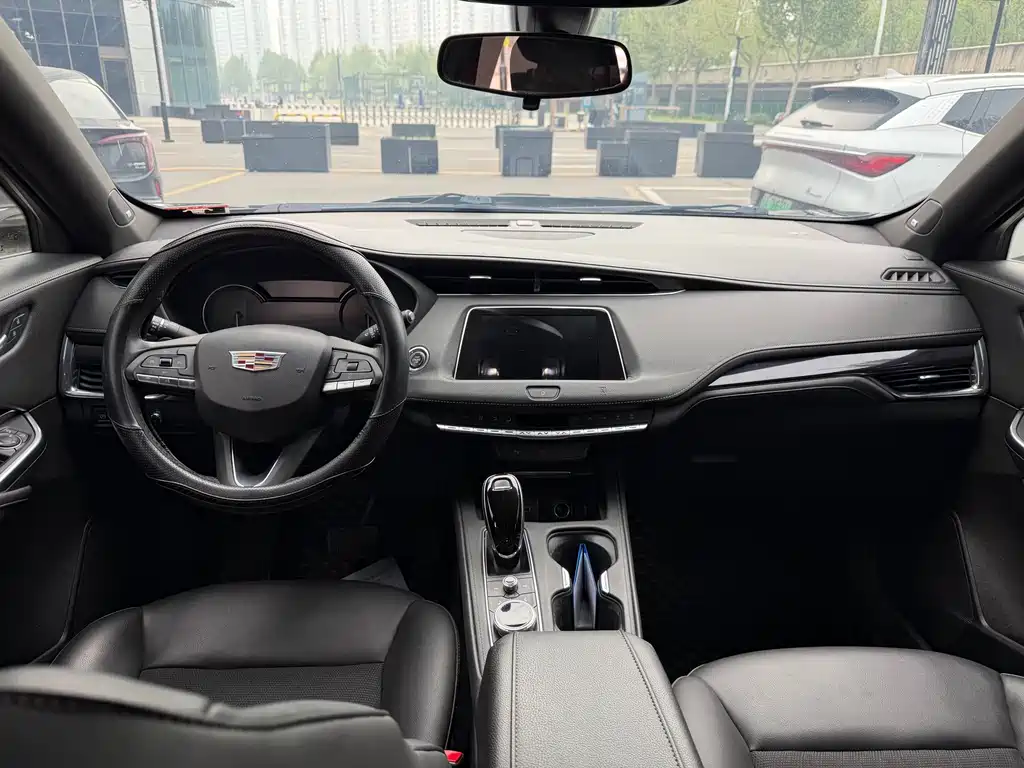 Cadillac XT4 2021