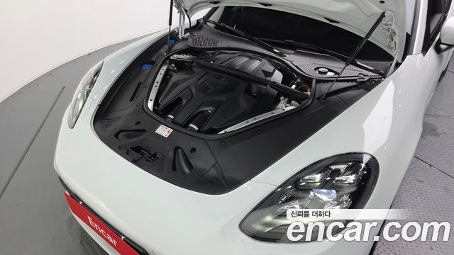Porsche Panamera 2022