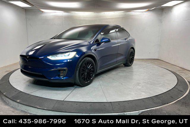 Tesla Model X 2021