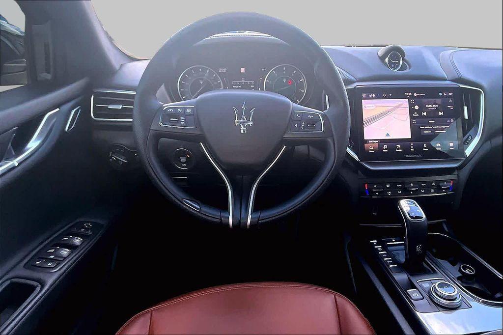 Maserati Ghibli 2021