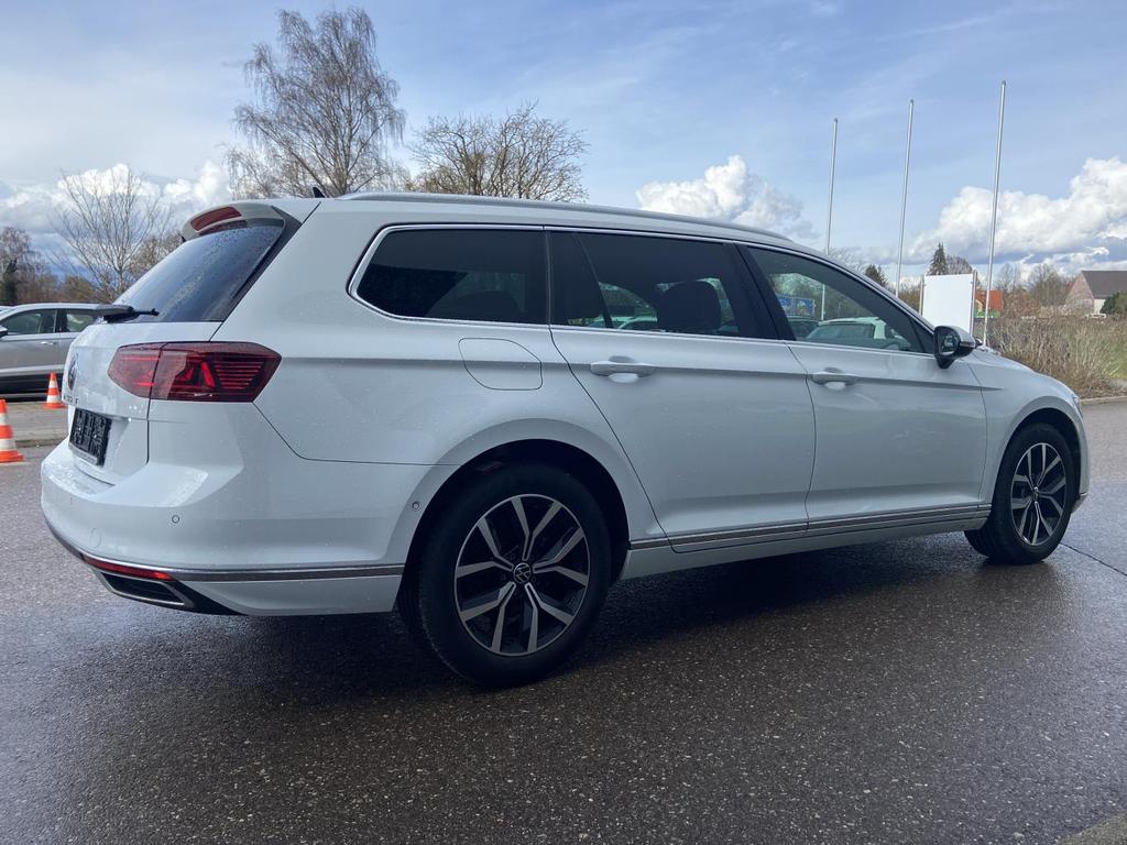 Volkswagen PASSAT VARIANT 2023