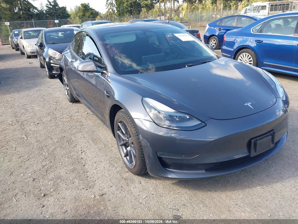 Tesla Model 3 2022