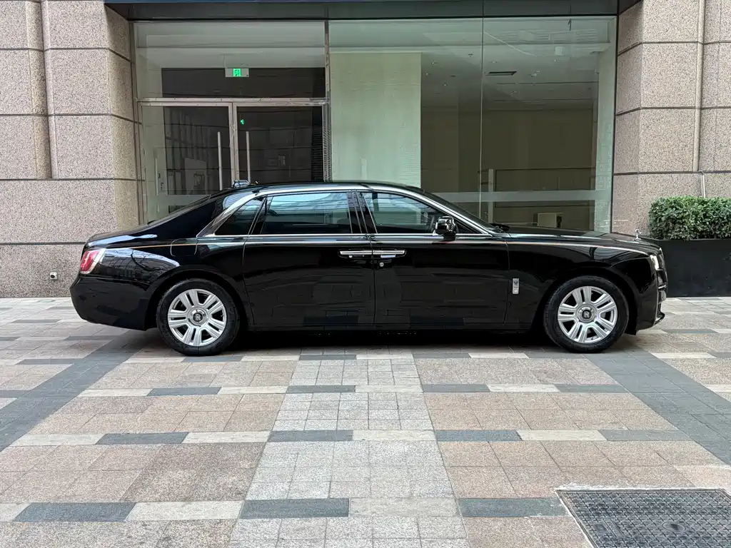 Rolls-Royce Ghost 2022