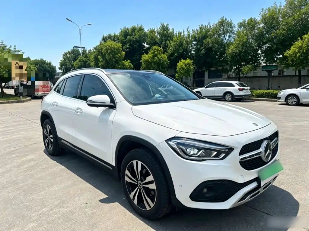Mercedes-Benz GLA 2021