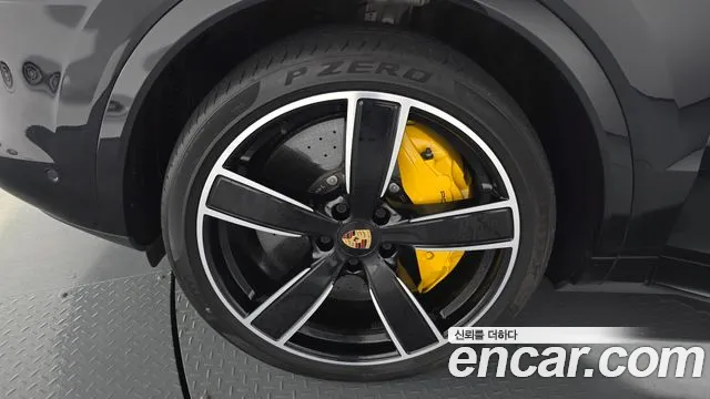Porsche Cayenne 2022