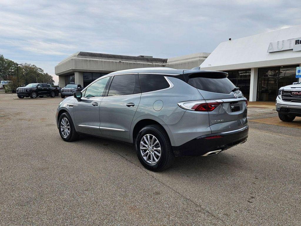 Buick Enclave 2023