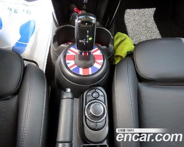Mini COOPER 2024